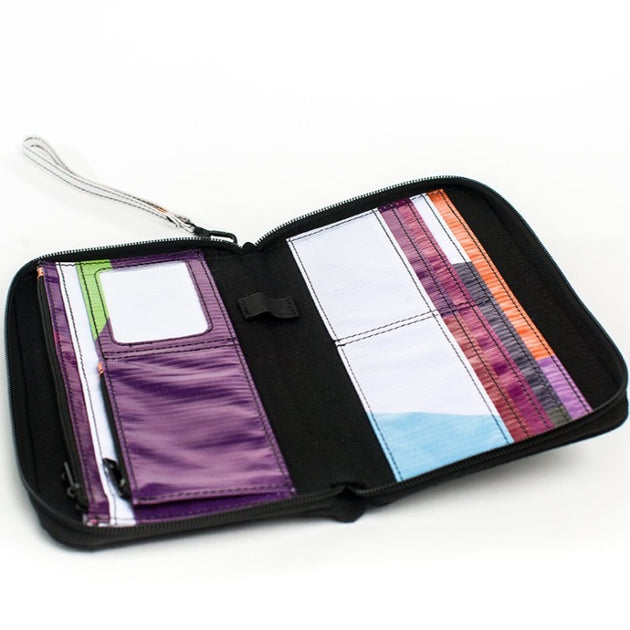 Earth Wallet Travel Edition, Black (Recycled Plastic Bottle Series)